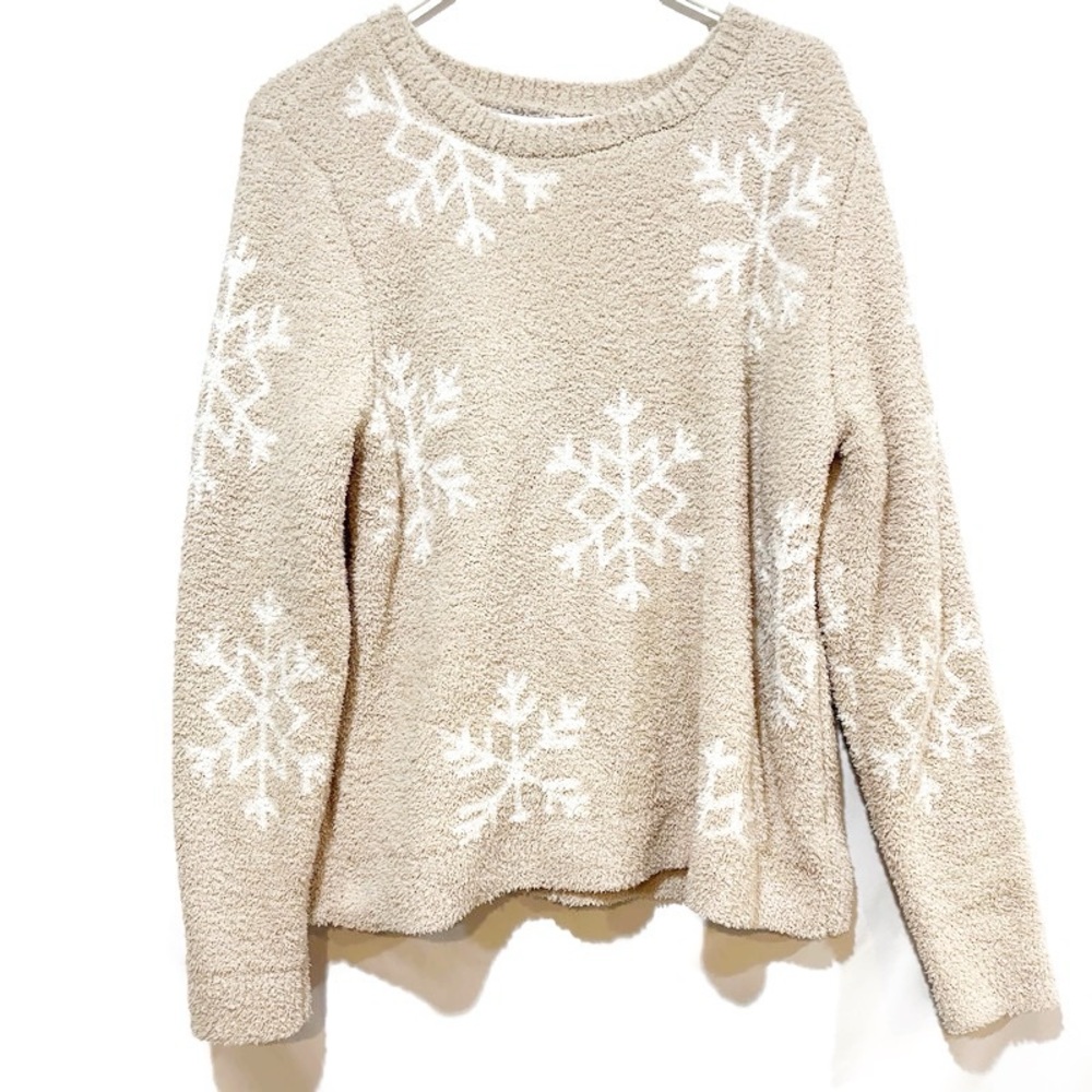 Cupcakes & Cashmere soft crew neck snowflake sweater